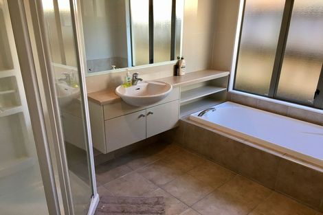 Photo of property in 14 Duntrune Road, Flat Bush, Auckland, 2016