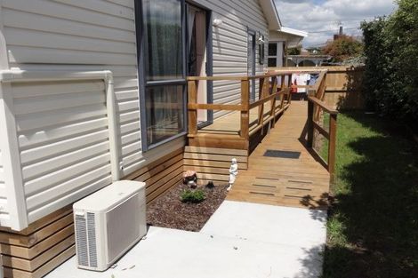 Photo of property in 3 English Street, St Andrews, Hamilton, 3200