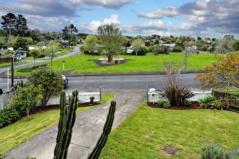 Photo of property in 12 Annison Avenue, Glen Eden, Auckland, 0602