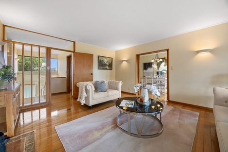 Photo of property in 11 Cheriton Road, Mellons Bay, Auckland, 2014