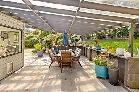 Photo of property in 14 Yelash Road, Massey, Auckland, 0614