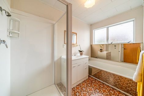 Photo of property in 1/3 Omaha Grove, Totara Park, Upper Hutt, 5018