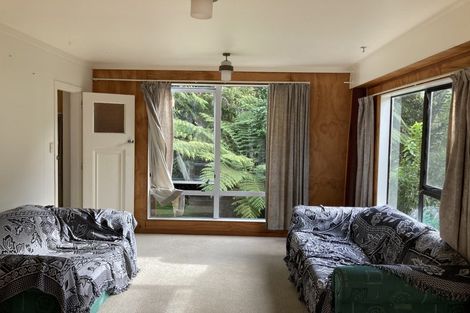 Photo of property in 89 Glenesk Road, Piha, New Lynn, 0772