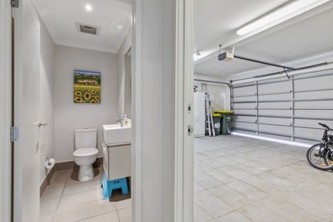 Photo of property in 4 Kensington Drive, Orewa, 0931