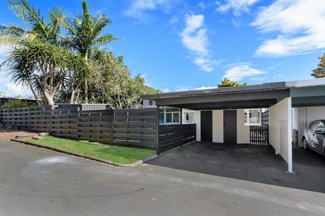 Photo of property in 3/340 Te Atatu Road, Te Atatu South, Auckland, 0610