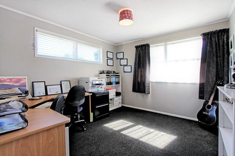 Photo of property in 14 Beryl Place, Pukehangi, Rotorua, 3015