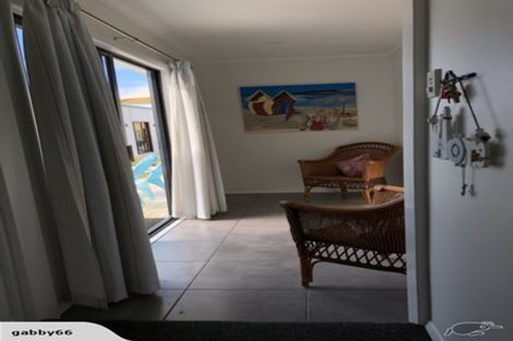 Photo of property in 29 Hunia Terrace, Himatangi Beach, Foxton, 4891