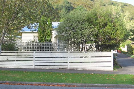 Photo of property in 46 Norton Park Avenue, Fairfield, Lower Hutt, 5011