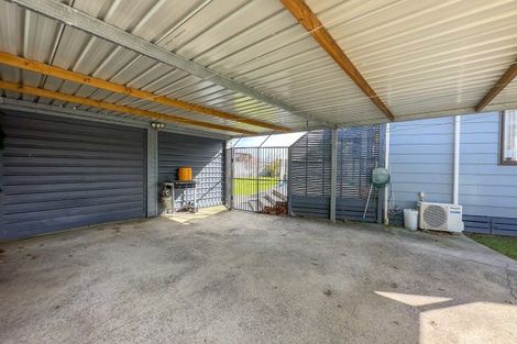 Photo of property in 6 Walton Place, Ngatea, 3503