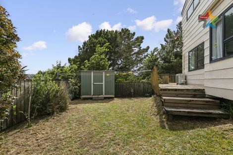 Photo of property in 6a Mossburn Grove, Kelson, Lower Hutt, 5010