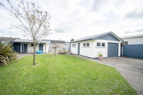 Photo of property in 16 Cavendish Crescent, Awapuni, Palmerston North, 4412