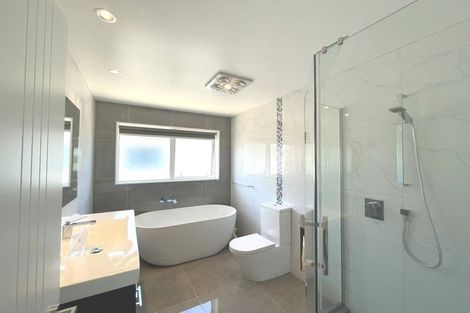 Photo of property in 14a Bridge Avenue, Te Atatu South, Auckland, 0610