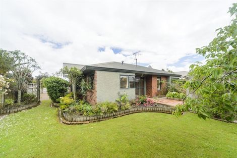 Photo of property in 127 Summerhill Drive, Fitzherbert, Palmerston North, 4410