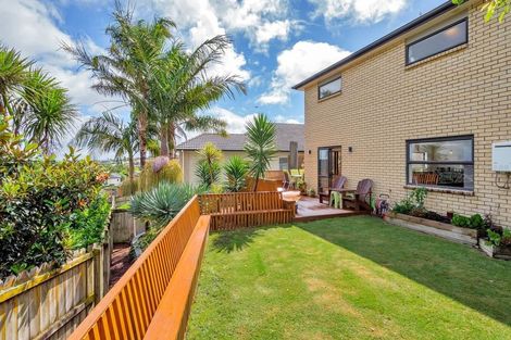 Photo of property in 15 Leafield Crescent, Henderson, Auckland, 0612