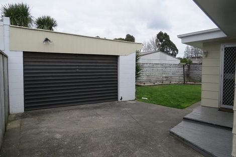 Photo of property in 51 Cecil Street, St Andrews, Hamilton, 3200
