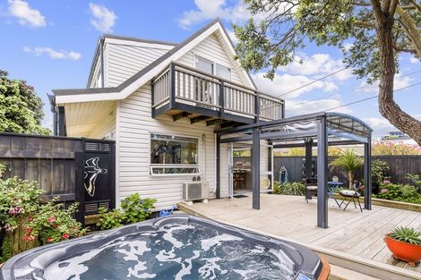 Photo of property in 58a Wharemauku Road, Raumati Beach, Paraparaumu, 5032