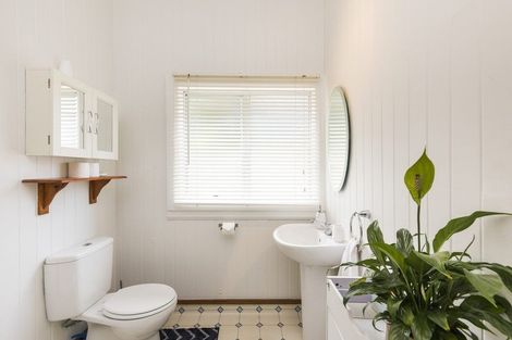 Photo of property in 800 Tremaine Avenue, Roslyn, Palmerston North, 4414