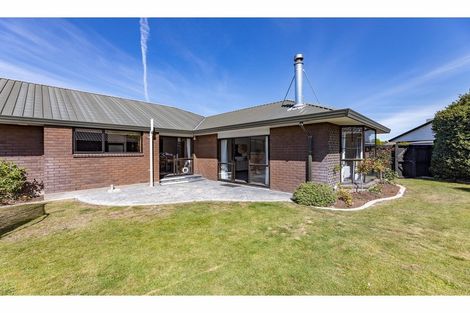 Photo of property in 22 Giles Place, Shirley, Christchurch, 8061