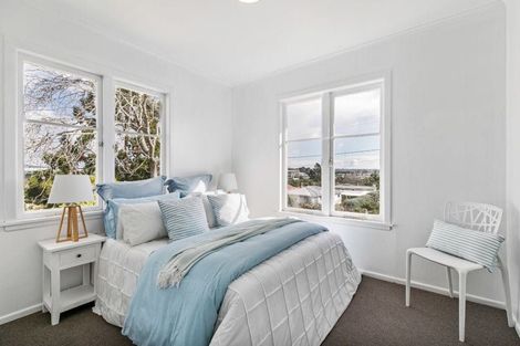 Photo of property in 53a Sylvan Crescent, Te Atatu South, Auckland, 0610