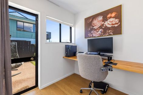 Photo of property in 2/30 Firth Road, Torbay, Auckland, 0630