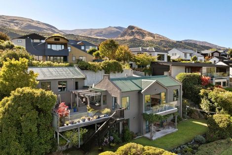 Photo of property in 11 Cotter Avenue, Arrowtown, 9302