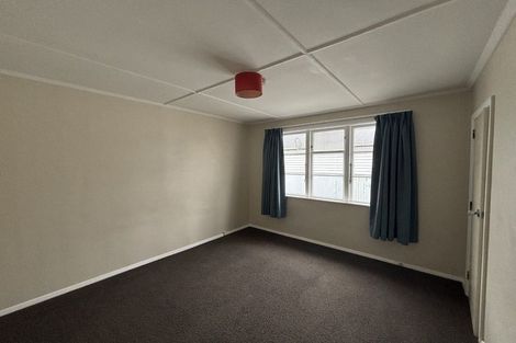 Photo of property in 124 Hewer Crescent, Naenae, Lower Hutt, 5011