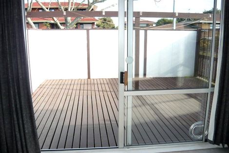 Photo of property in 1/4 Aylmer Court, Eastern Beach, Auckland, 2012