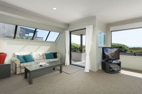 Photo of property in 445a Oceanbeach Road, Mount Maunganui, 3116
