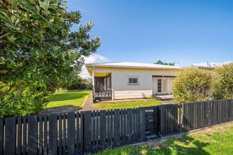 Photo of property in 371 Waihi Road, Normanby, Hawera, 4614