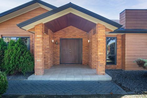 Photo of property in 2 Shiraz Place, Rototuna, Hamilton, 3210