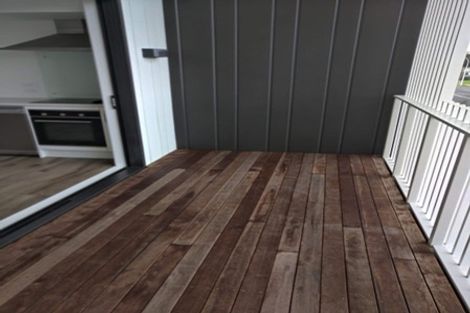 Photo of property in 10/45 Cessna Crescent, Mangere, Auckland, 2022