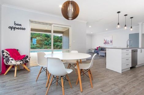 Photo of property in 27 Kingseat Road, Patumahoe, Pukekohe, 2679