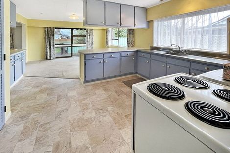 Photo of property in 27 Amberley Avenue, Westbrook, Palmerston North, 4412