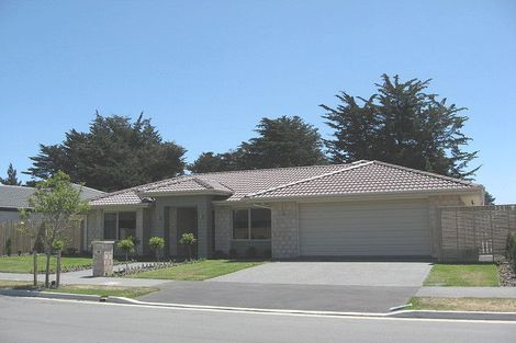 Photo of property in 22 Reka Street, Parklands, Christchurch, 8083
