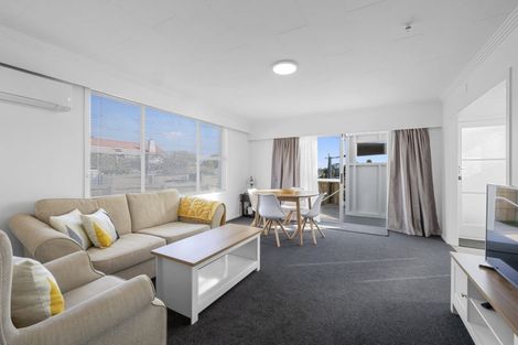 Photo of property in 25 Baring Terrace, Strandon, New Plymouth, 4312