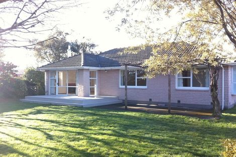 Photo of property in 27 Wolsey Place, Hillmorton, Christchurch, 8025