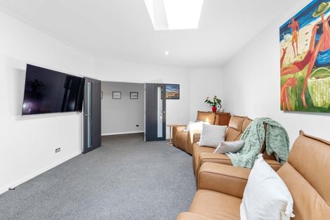 Photo of property in 4 Barbaras Way, Waikanae Beach, Waikanae, 5036