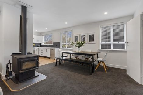 Photo of property in 43 Dunedin Street, Redwood, Christchurch, 8051