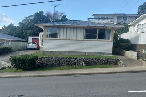 Photo of property in 79 Beazley Avenue, Paparangi, Wellington, 6037