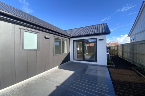Photo of property in 11/11a Clinton Street, Fitzroy, New Plymouth, 4312