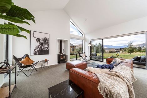 Photo of property in 4 Aberdare Court, Jacks Point, Queenstown, 9371