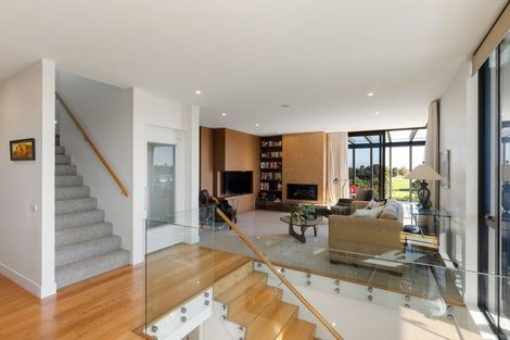 Photo of property in 142 Lake Crescent, Hamilton Lake, Hamilton, 3204