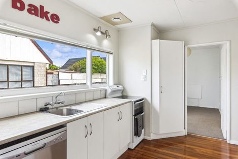 Photo of property in 7 Warrimoo Street, Paraparaumu, 5032