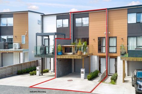 Photo of property in 8 Meritage Lane, Te Atatu South, Auckland, 0610