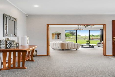 Photo of property in 30 Clifton Road, Whitford, Howick, 2571