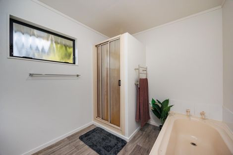 Photo of property in 7 Hillgrove Place, Fitzherbert, Palmerston North, 4410