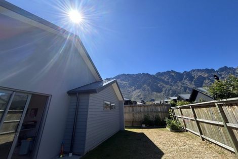 Photo of property in 15 Corriedale Road, Jacks Point, 9371