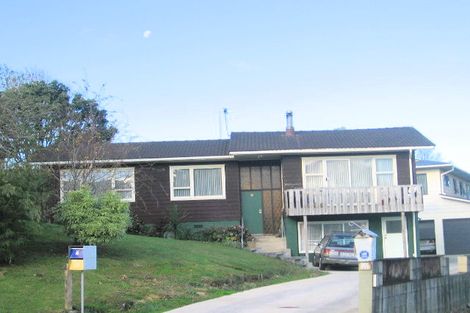 Photo of property in 16 Crompton Road, Massey, Auckland, 0614