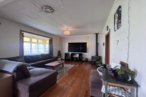 Photo of property in 13 Lyon Street, Marton, 4710