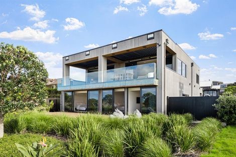 Photo of property in 8 Lagoon Way, Omaha, 0986